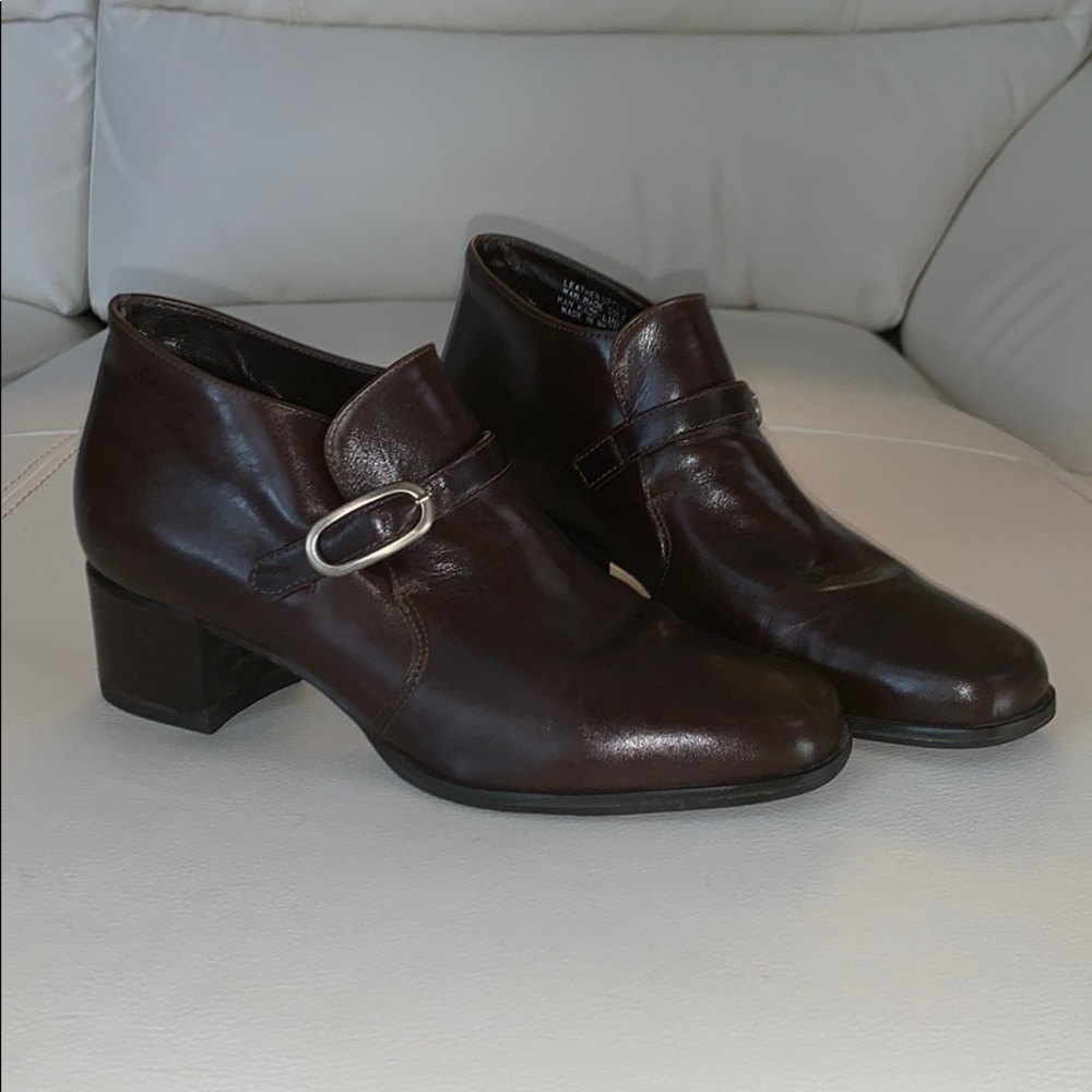 Bandolino shoes